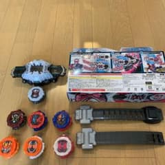 仮面ライダージオウ DXジクウドライバーとガチャガチャ版ライドウォッチのサムネイル