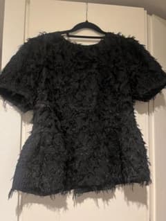 【完売品】ZARA フリルペプラムトップス ブラック Lのサムネイル