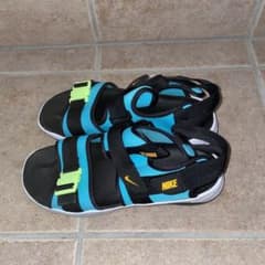 NIKE サンダルのサムネイル