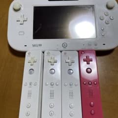 は*ぅ様 Wii U GamePadとリモコン4台セットのサムネイル