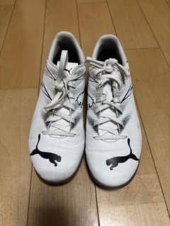 Puma soccer shoes, white, indoor shoes
