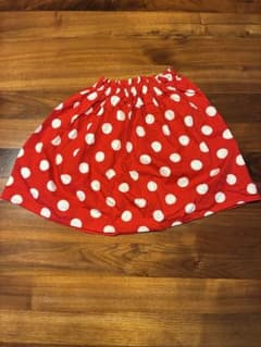 【m ❁⃘ pf必読様専用】 赤色 ドット柄 キッズ スカートのサムネイル