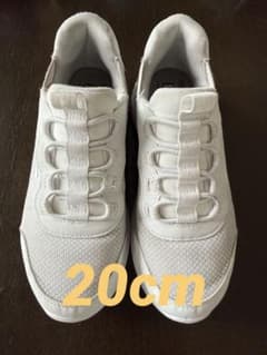 SKECHERS スリッポン スニーカー ホワイトのサムネイル