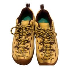 keen 26センチのサムネイル