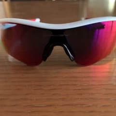 スポーツサングラス オークリーのサムネイル