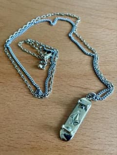 VOLCOM(ボルコム) スケートボードネックレスのサムネイル