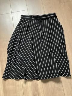 スカート　ページボーイのサムネイル