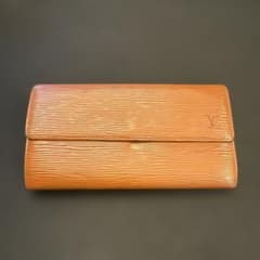 Louis Vuitton エピレザー 長財布 オレンジのサムネイル