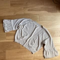 ワールド　ボレロ　　淡いベージュカラー　クリスマスのサムネイル