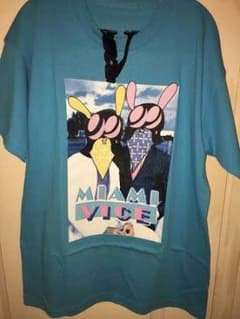 Vlone SkoloctコラボTシャツ 激レアのサムネイル