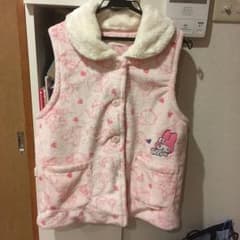 coke様 専用♡マイメロディ♡ もこもこベストのサムネイル