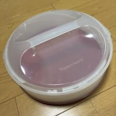 Tupperware 円形食品保存容器のサムネイル