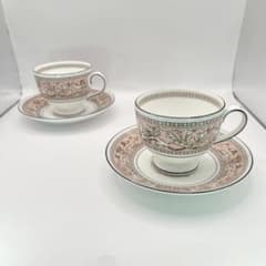 希少　ウェッジウッド　フロレンティーン　ピンク　カップ&ソーサー　2客のサムネイル