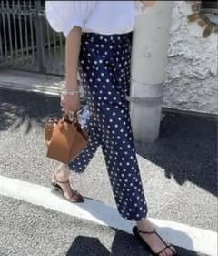 M*̮様 エルフランク　ネイビー ドット柄 カジュアルパンツ F