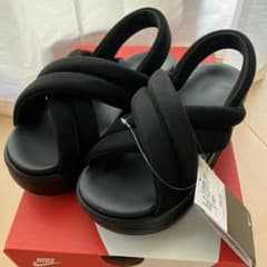 NIKE アイラサンダル23㎝新品のサムネイル