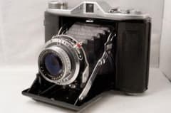 レトロ 西田光学 蛇腹式カメラ WESTER SIX シャッター絞り可動】西田光学WESTER SIX 蛇腹カメラ75mm F3.5 - メルカリ