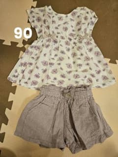 SIMPLE FREE 花柄トップスとショートパンツ 90のサムネイル