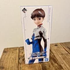 エヴァ　一番くじ　C賞　碇シンジフィギュアのサムネイル
