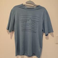 Patagonia Tシャツ ブルー 山岳グラフィック Sサイズのサムネイル