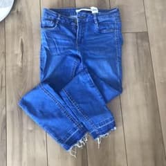 yuuri様専用♡デニム ジーンズ zara 切りっぱなしのサムネイル