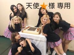 TWICE 缶バッジ 天使様専用のサムネイル