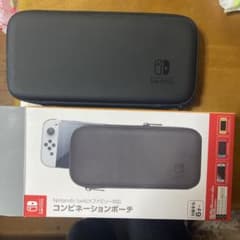 NintendoSwitchコンビネーションポーチブラック箱あり任天堂ライセンスのサムネイル