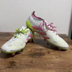 adidas Predator サッカースパイクのサムネイル