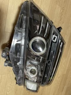 トヨタ ヴォクシー80前期 加工ヘッドライトのサムネイル
