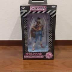 ワンピース　たしぎ　一番くじ フィギュアのサムネイル