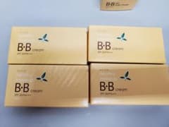 AVON BBクリーム ナチュラルカバー BBジェル ウォーター チャージ AVON BBクリーム ナチュラルカバー BBジェル ウォーター チャージ