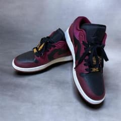 【美品】NikeAirJordan1 Low "Dark Beetroot"のサムネイル