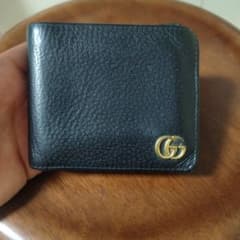 14日までに大特価！GUCCI 二つ折り財布のサムネイル