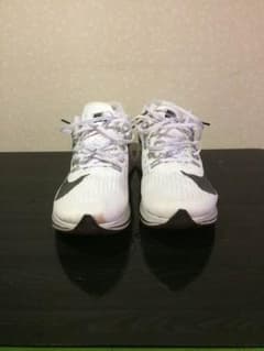 NIKE ZOOM FLYのサムネイル