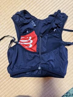 Compressport ランニングベスト ブラックのサムネイル
