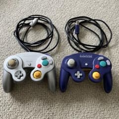 ニンテンドーゲームキューブコントローラー2個　ジャンクのサムネイル