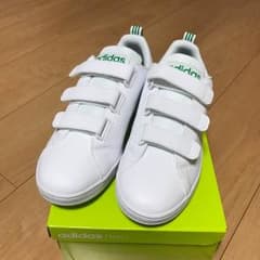 adidas neo  スニーカーのサムネイル