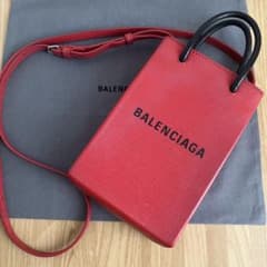 バレンシアガ フォンフォルダー ミニショルダーバッグ 赤 - メルカリ