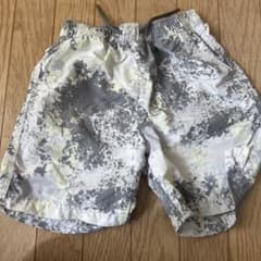 GU ハーフパンツ 130cm グレー系 総柄のサムネイル
