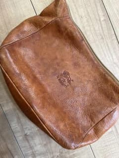 イルビゾンテ ☆ 牛革 カバンのサムネイル