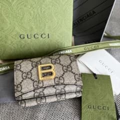 GUCCI balenciaga 三つ折り 財布のサムネイル