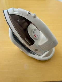 【ほぼ美品・説明書付】日立製スチームアイロン(動作確認済 / 新生活に)のサムネイル