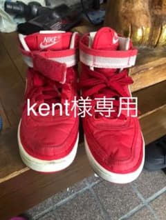 NIKE スニーカーのサムネイル
