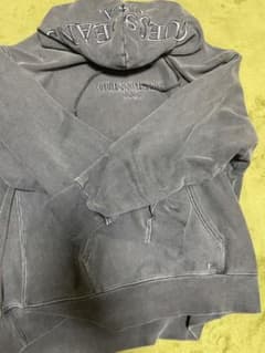 GUESS パーカーのサムネイル
