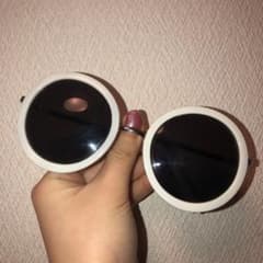 丸サングラス　白のサムネイル