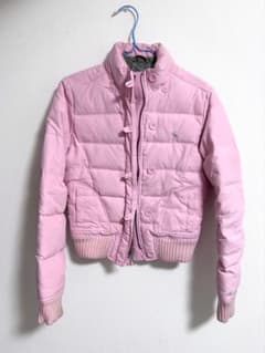 Abercrombie & Fitchピンク ショート丈 ダウンジャケットのサムネイル