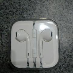 iPhoneイヤホンのサムネイル