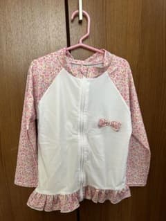 花柄ラッシュガード130センチのサムネイル