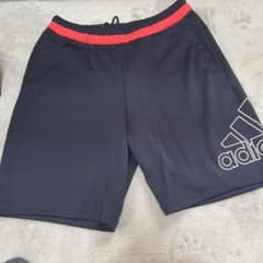 adidasハーフパンツのサムネイル