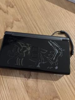 Nintendo DS Lite ポケモンデザインのサムネイル