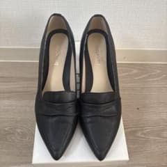 benebis ブラック ポインテッドトゥパンプスのサムネイル